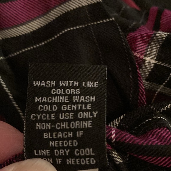 PLUS Torrid 90s-inspired plaid challis dress ✨ black + purple ✨ sizes 1 + 2 - Picture 7 of 8